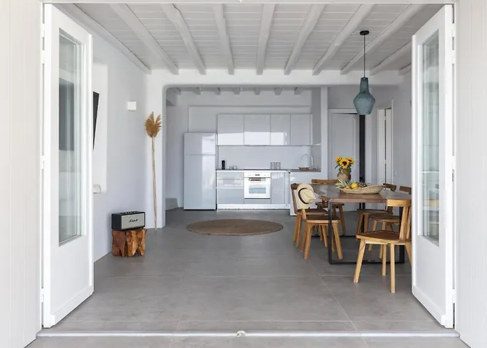 Vila Lydia With Stunning View, By Red Windmill