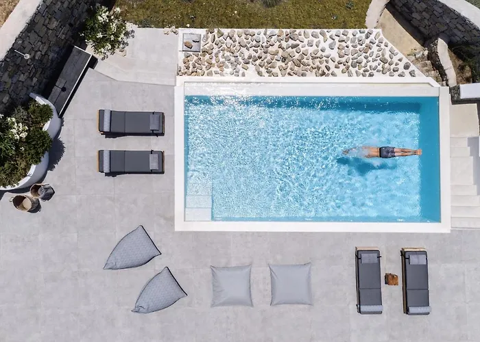 Vila Lydia With Stunning View, By Red Windmill