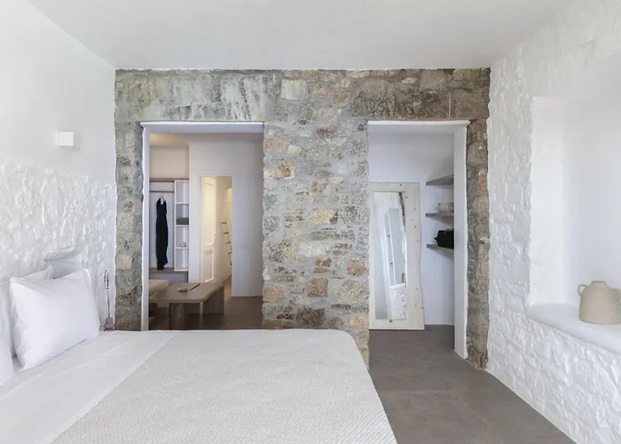 Lydia With Stunning View, By Red Windmill Vila *